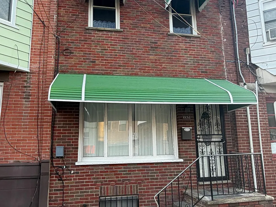 2252 Snyder Ave #0