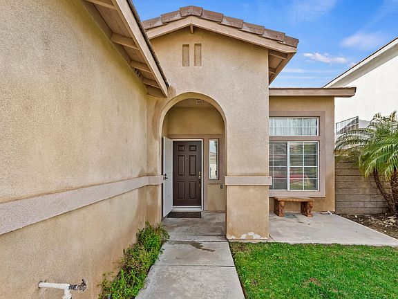 2nd image of 6832 Gabels Crest Pl