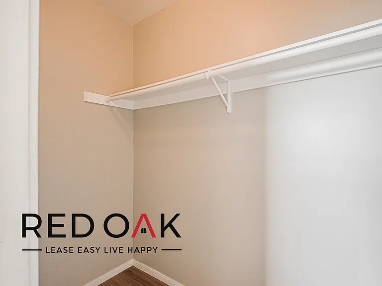 692 Valencia St #208 — Photo 15