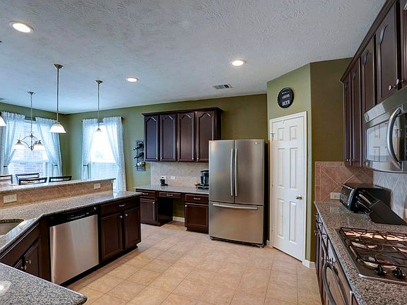 5th image of 13106 Shoalwater Ln