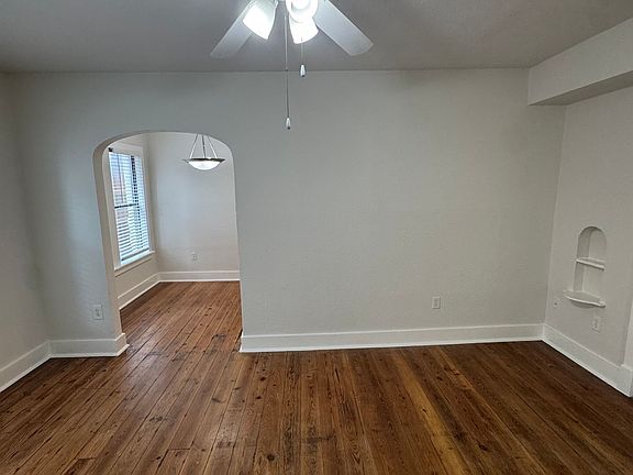 3rd image of 2305-2309 N Fitzhugh Ave #2305-1