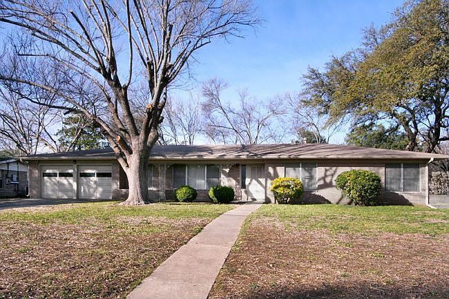 1st image of 605 Antler Dr