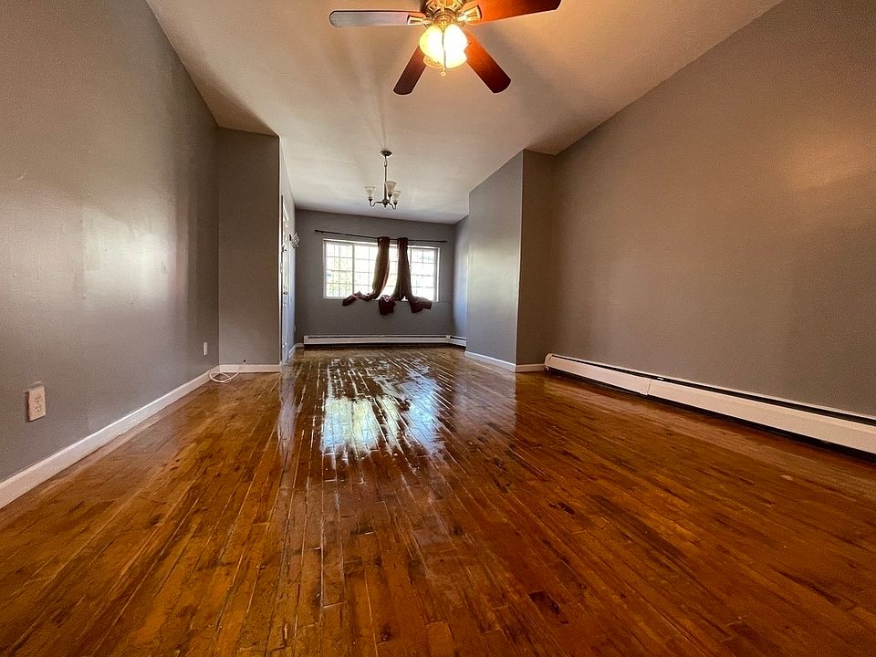 1st image of 200 Putnam Ave #1A