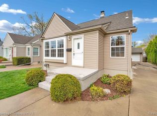 1240 W Eleven Mile Rd, Berkley, MI 48072