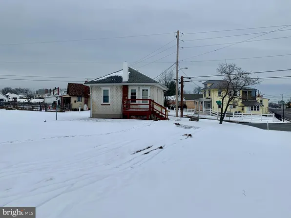 425 Montgomery Ave, Boyertown, PA 19512
