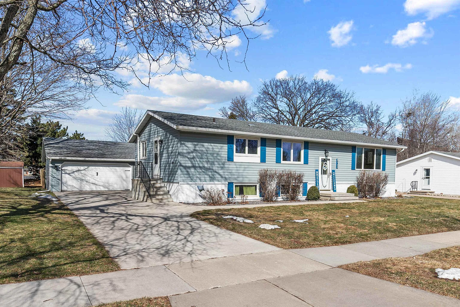 835 Heritage Trl photo 1