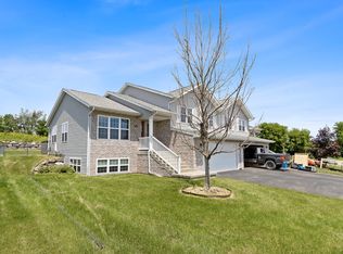 148 Community Dr, Fall River, WI 53932