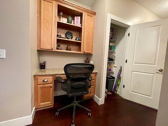 3rd image of 119 E 8th St APT 4