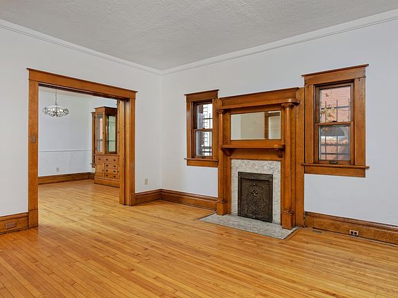 4th image of 1215 Josephine St APT 1