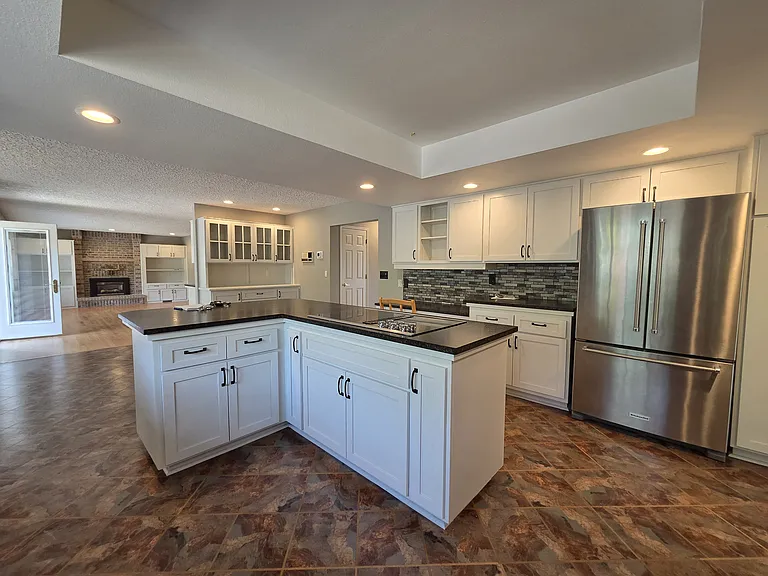 1702 NW Gregory Dr — Photo 9
