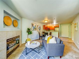 8745 Greenwood Ave N APT 510, Seattle, WA