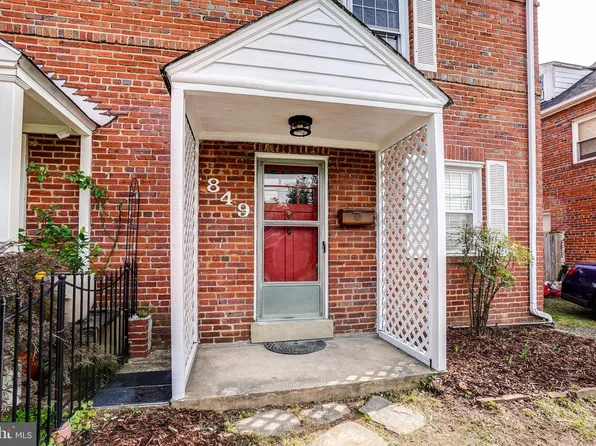 849 S Glebe Rd, Arlington, VA 22204