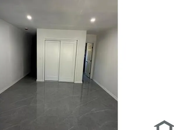 1946 NE 167th St #3A, Miami, FL 33162