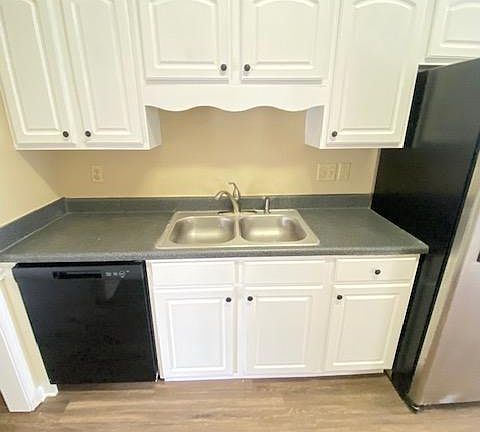 5th image of 9369 Brancaster Dr