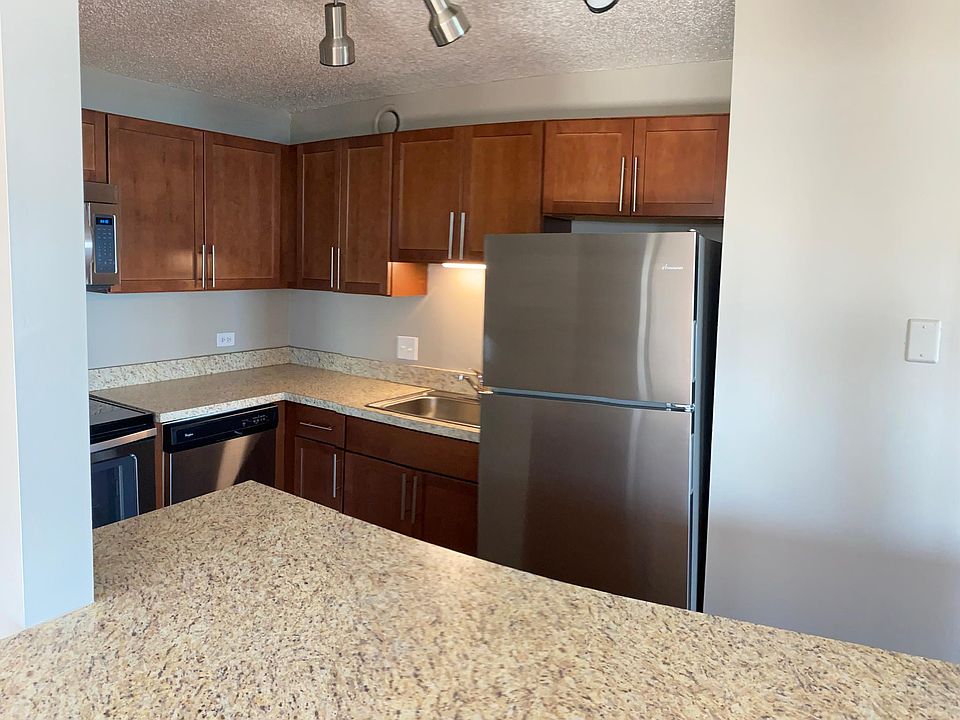1st image of 400 N Michigan Ave #4