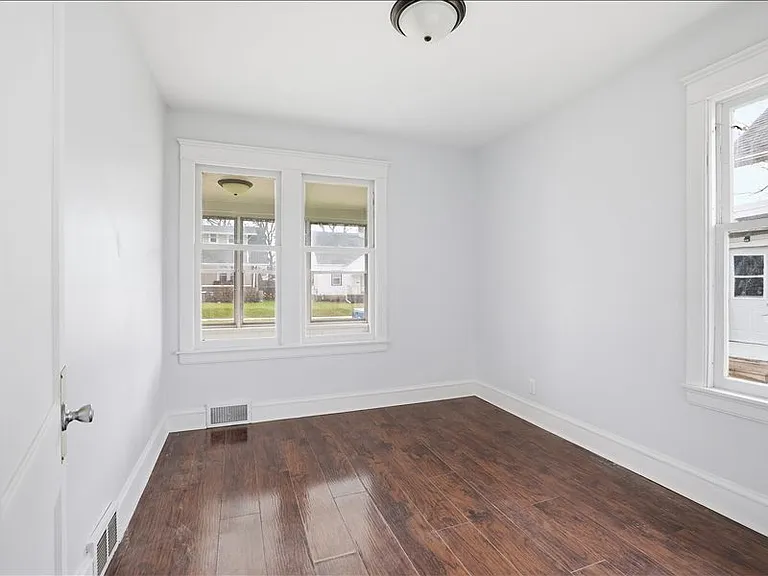 316 Harrison Ave — Photo 14