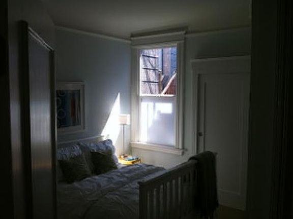5th image of 1421.5 S Van Ness Ave