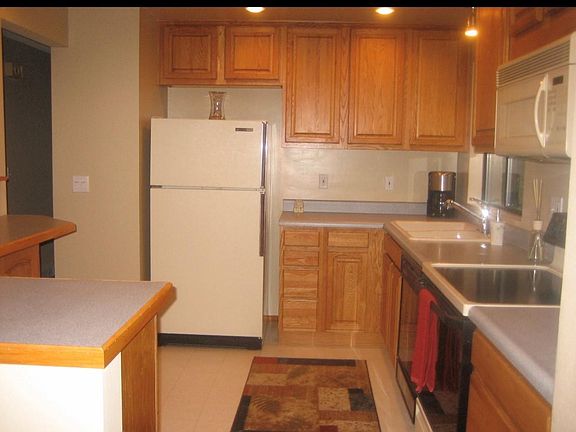 4th image of 8712 NE 137th St