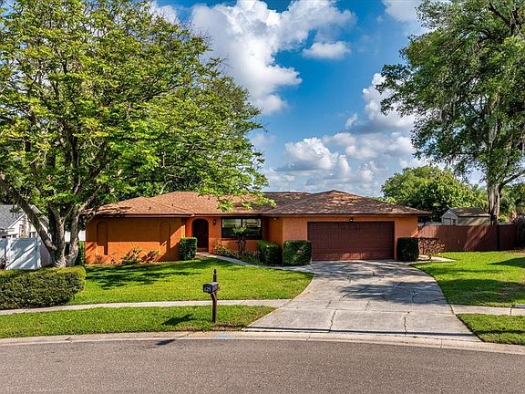 3rd image of 625 Mockingbird Ln