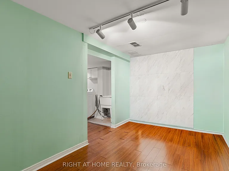 4338 Meadowvale Ln — Photo 21