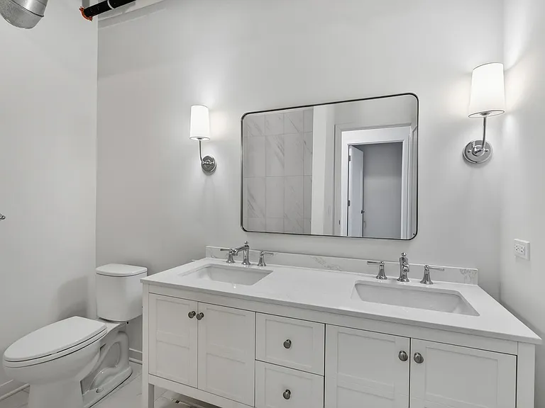 1401 N Western Ave — Photo 59