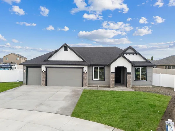 705 N Thrush Ct, Moses Lake, WA 98837