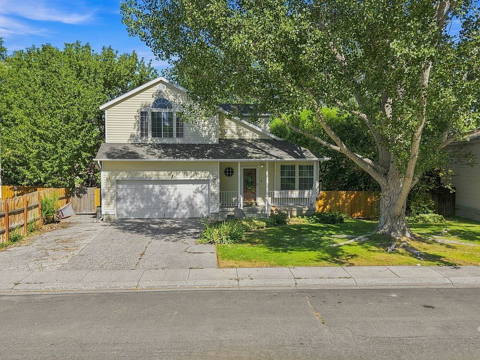 1st image of 2110 Colonial Dr