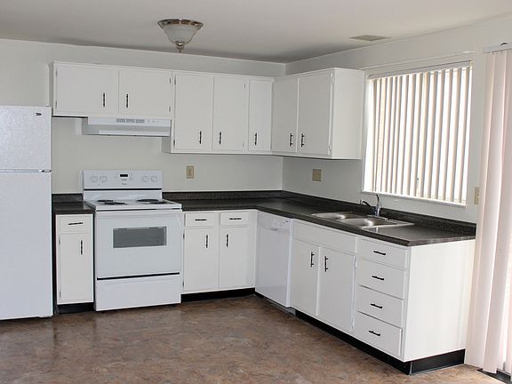 4th image of 7538 Mount Whitney St