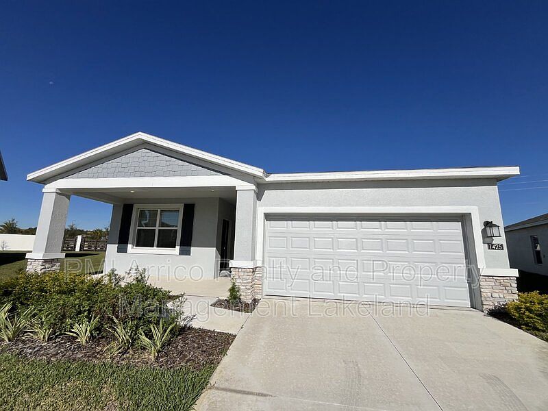 1st image of 1425 Deepwater Cir Unit A