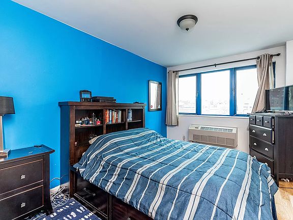 5th image of 30-80 21st St #3F