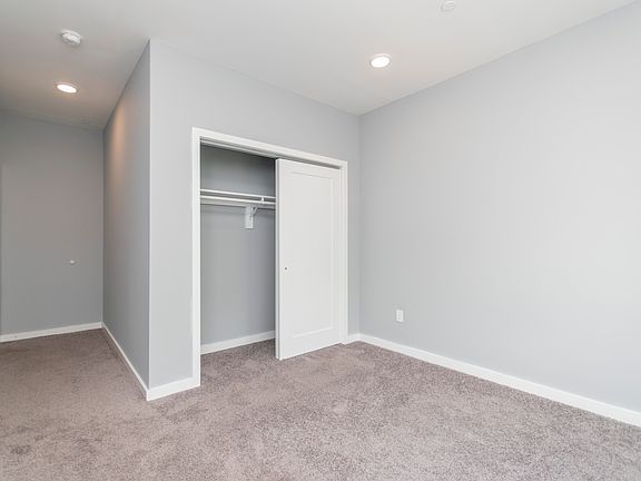 4th image of 1636-54 W Flora St #2F
