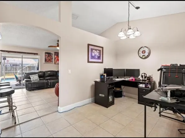 391 SW Lacroix Avenue, Port St Lucie, FL 34953