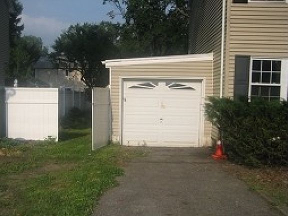2nd image of 1519 Lincoln Ave