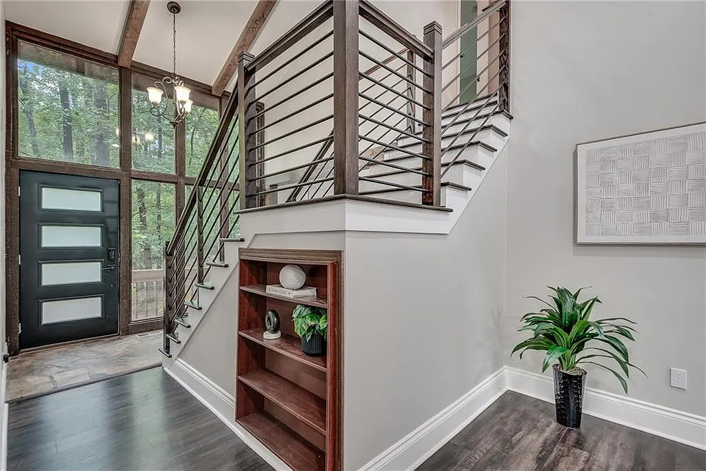 3 bed, 3.5 bath, 2568 sqft, $3,500 — Photo 3