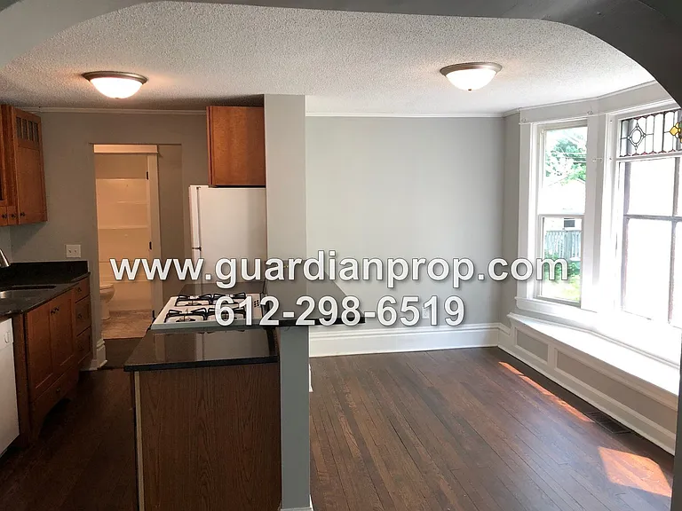 1783 Dayton Avenue — Photo 5