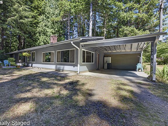 3rd image of 5665 Peninsula Rd