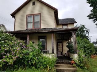 342 N 3rd St, Coshocton, OH 43812