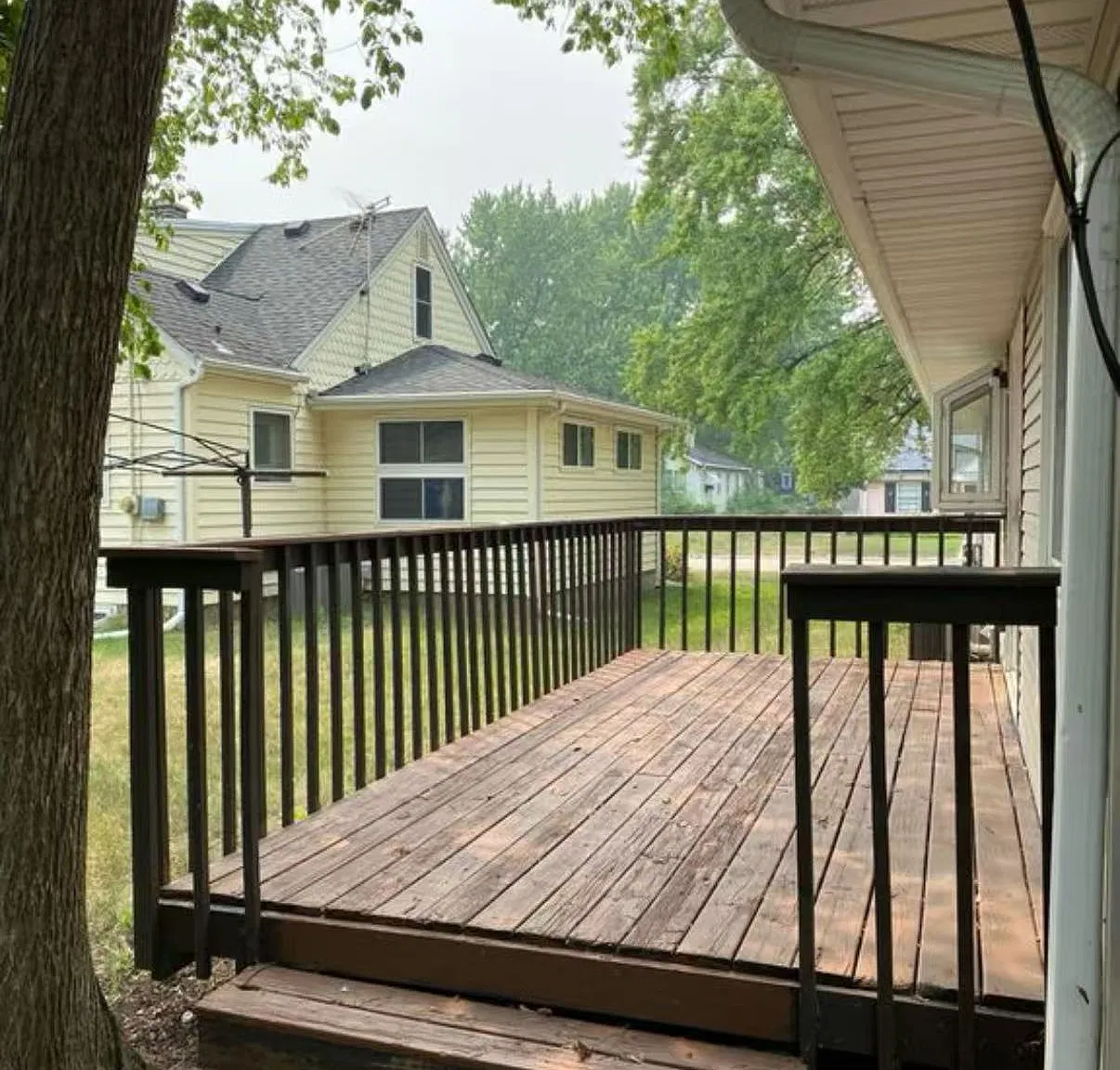 3 bed, 1100 sqft, $1,900 — Photo 2