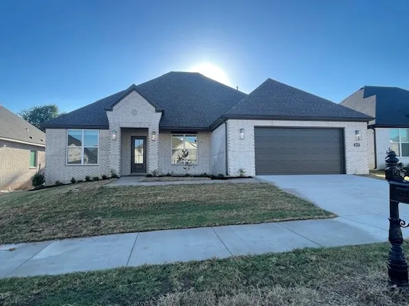 4947 N Delta Dr, Fayetteville, AR 72764