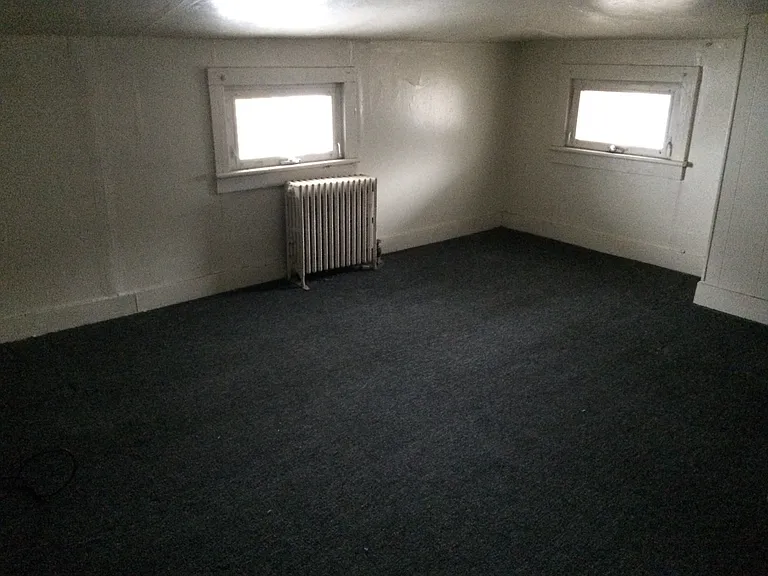 111 E Broadway — Photo 7