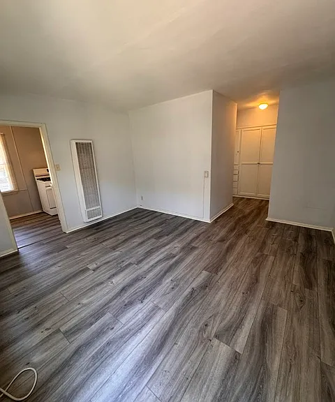200 S Doheny Dr #103 — Photo 2