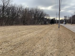 1009 S 9th Ave, St Charles, IL 60174