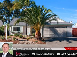 716 Hollowglen Rd, Oceanside, CA 92057