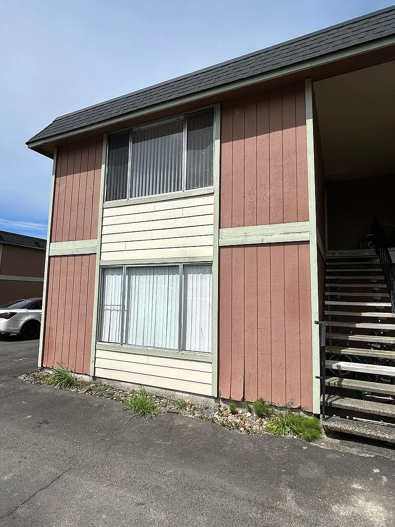 Building Photo - 4658 Ocean Beach Hwy