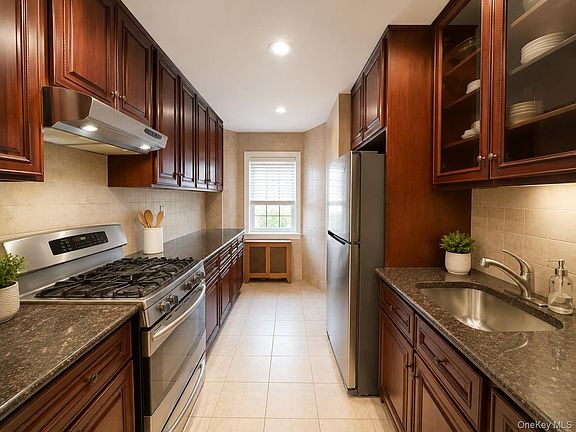 3rd image of 144-37 73rd Avenue
