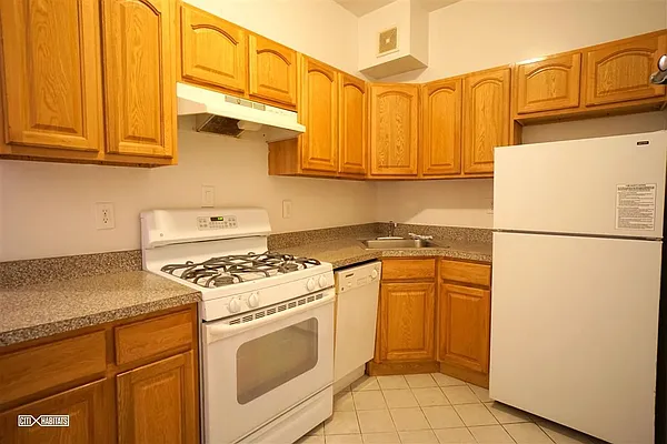 Rented by Citi Habitats | media 8