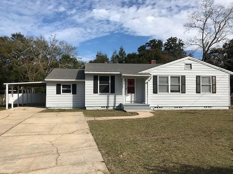 16 Mandalay Dr — Photo 4