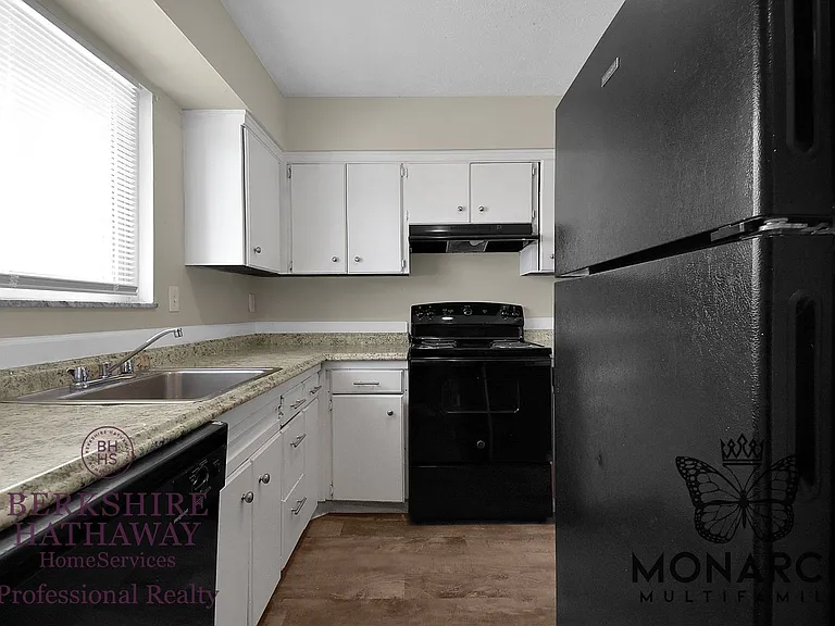 2375 Belcher Dr — Photo 21