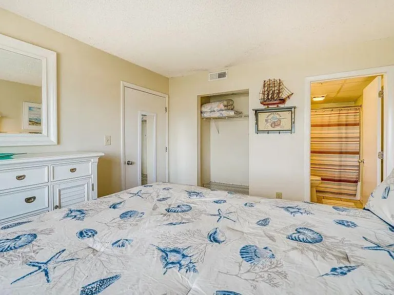 901 S Lake Park Blvd — Photo 18