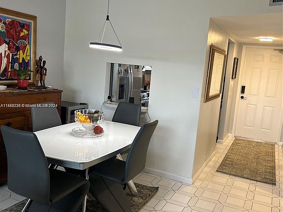 4th image of 9001 Sunrise Lakes Blvd APT 309